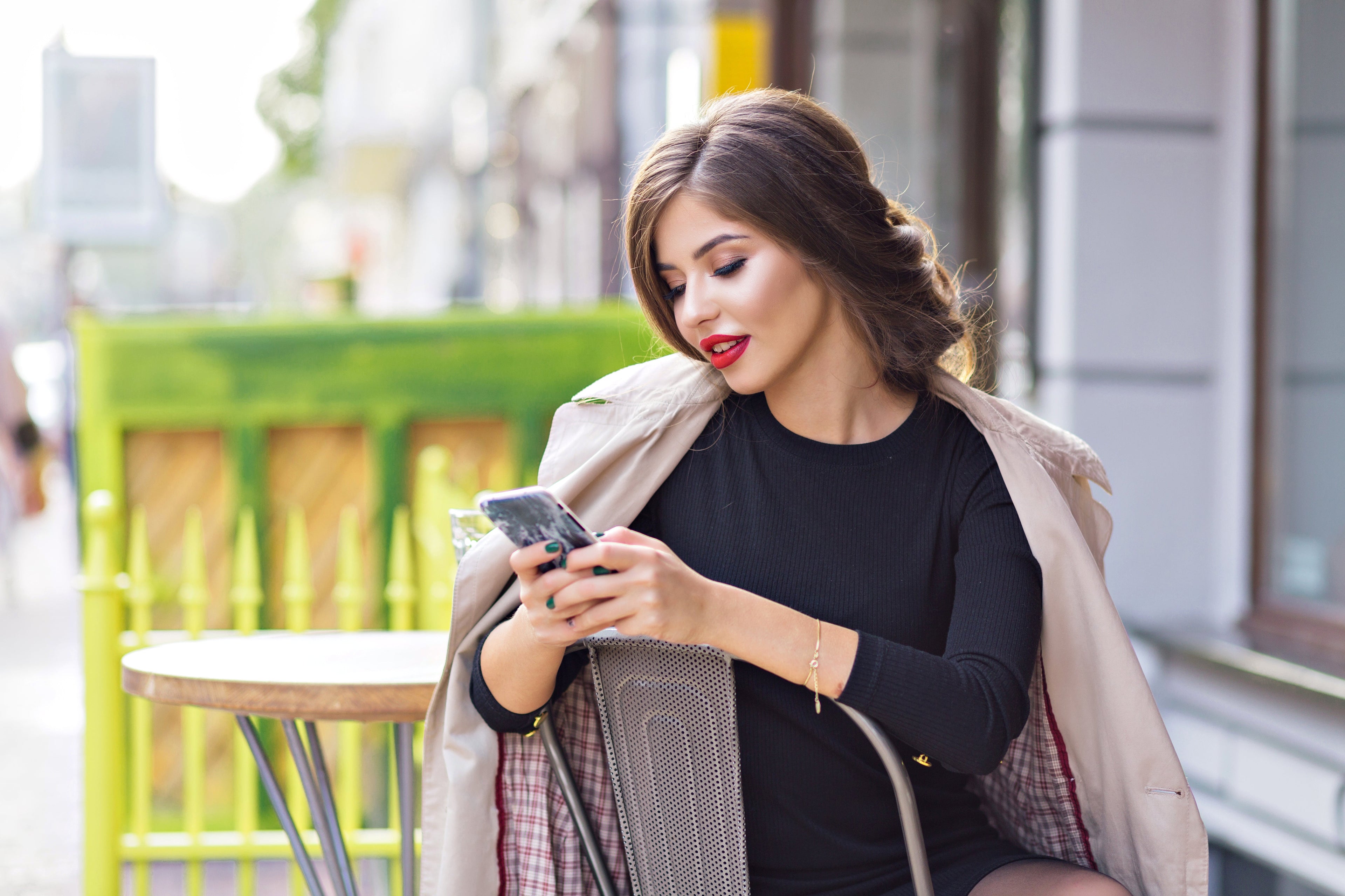 Why It’s Time to Reevaluate Cell Phone Use Among Adolescents | Phontra™